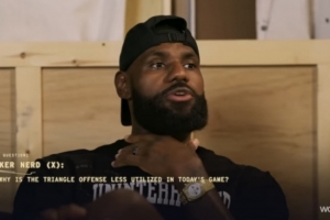 詹姆斯：我们每天和布朗尼训练的一位助教是哈登的大学队友