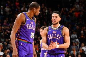 手握太阳27&29年首轮签！记者：若太阳未来生变 火箭仍可能追布克