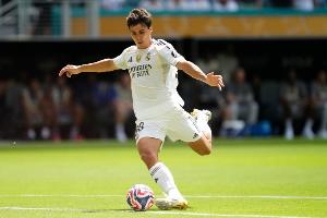 贡萨洛：头球是我最强的特点之一 能与劳尔比较是莫大的褒奖