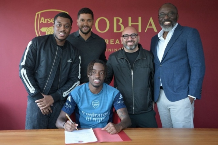 挺复杂TA：马杜埃凯将作为本土球员注册英超 踢欧战仍是外援