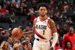 记者：绿军可能会参与一些重磅交易 但并不急于送走安芬尼-西蒙斯