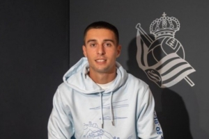 皇家社会前锋快问快答：偶像是本泽马，希望本周六对皇马时进球