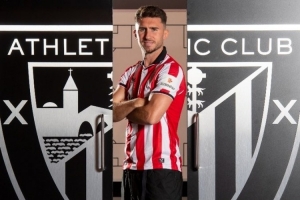 巴尔韦德：签下拉波尔特对我们至关重要，这笔签约堪称完美