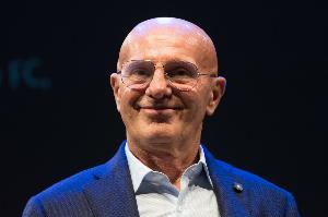 萨基分析欧冠首轮：阿贾克斯一直很难缠，我更担心过渡期的国米