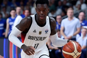 连续率德国男篮在世界大赛夺金！施罗德能否入选奈史密斯名人堂？