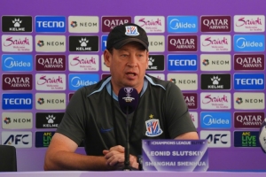斯卢茨基：亚冠平台对球员帮助很大 本赛季仍会争取晋级淘汰赛