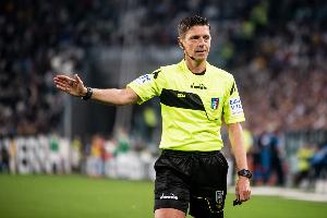 裁判负责人罗基：恩昆库倒地首次接触是点球，VAR强行引导主裁判