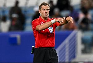 北青：足协邀请外籍裁判执法，帮助中超球队熟悉亚冠吹罚尺度