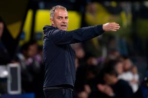 在欧冠小组赛/联赛阶段，弗里克18场比赛仅面对摩纳哥遭遇输球