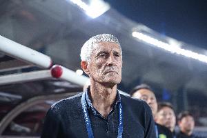 足球报：塞蒂恩去留是棘手问题，国安思考立刻换帅还是打完足协杯