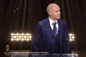 伊涅斯塔：我正在努力尝试成为一名教练