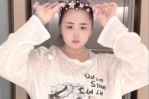 刘禹彤晒舞蹈视频：别问为什么摘眼镜 因为反光