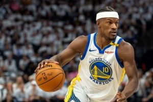 科尔：巴特勒下一场对阵开拓者不打 预计对阵快船时可以出战