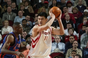 你让中国人热爱NBA？姚明：在我之前 NBA就已经在中国传播了