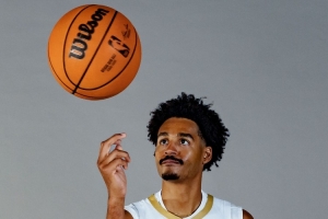 可圈可点！普尔首节8分钟5中4贡献10分2助 正负值+11