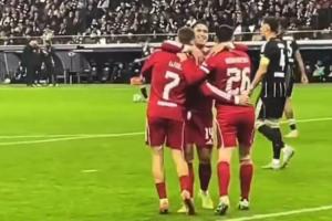 暖心维尔茨完成利物浦生涯首个助攻后，队友纷纷献上拥抱鼓励