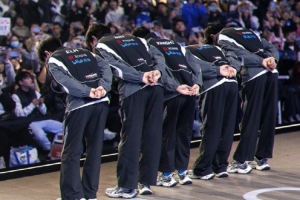 王多多：恭喜TES挺进八强 打得跌宕起伏！BLG打得非常不契合阵容