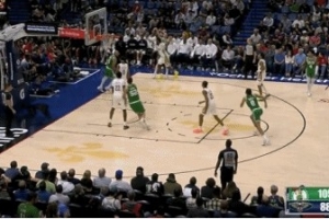 突然发力！豪泽三分再中 凯尔特人轰出17-1领先20分杀死比赛