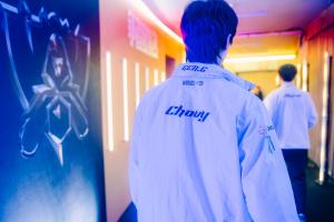 至少今年不是八强了！Chovy个人S赛战绩：8-8-8-4-8-4-❓