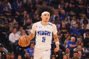 火力挺猛！布莱克上半场9投6中&三分5中3得到16分1板1助