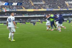 绝杀？巴雷拉传中造乌龙，国米第94分钟2-1领先