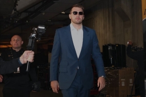 队友也都很不满的交易！马绍尔在东契奇评论区连发8个 后删除