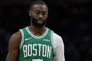 科塔：杰伦·布朗心态很好比赛水平已提升到新高度 他是个硬茬子