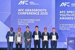 足协官方：谭杰、青苗联赛斩获2025亚足联草根足球大会重要奖项
