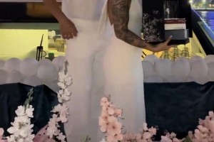 真美啊！李添荣向女友求婚，结束6年爱情长跑！