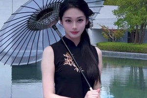 打把伞可太有意境了！美女主播婧雯的中式旗袍变装 东方美学啊~