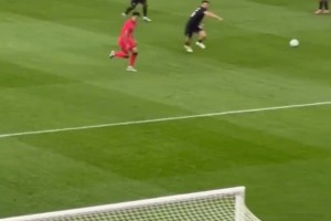 风骚跑位！孙兴慜前插小角度破门&传射建功，韩国2:0美国