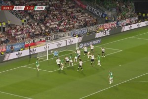 北爱尔兰扳平！德国防守漏人，艾萨克-普莱斯后点垫射破门