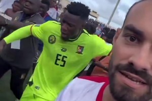 正在气头上！输球后的奥纳纳一把推开想要合影的球迷