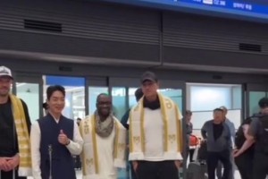 内斯塔怎么跑去韩国参加活动了，现在意大利人已经能原谅韩国了嘛