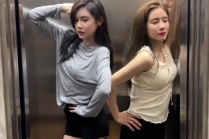 姐姐好看哈！美娜带网友参观自己老家的豪宅 姐姐出境~